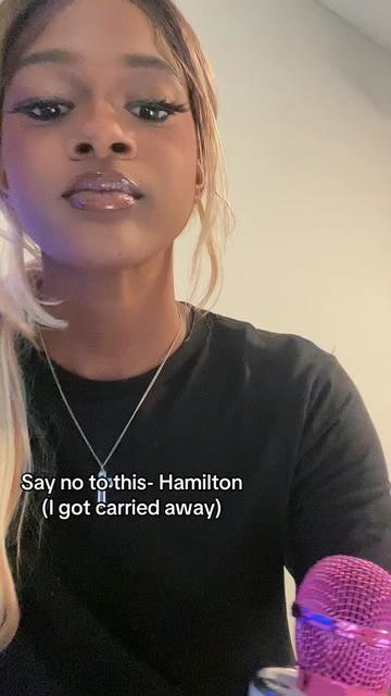 @LariahDeanne