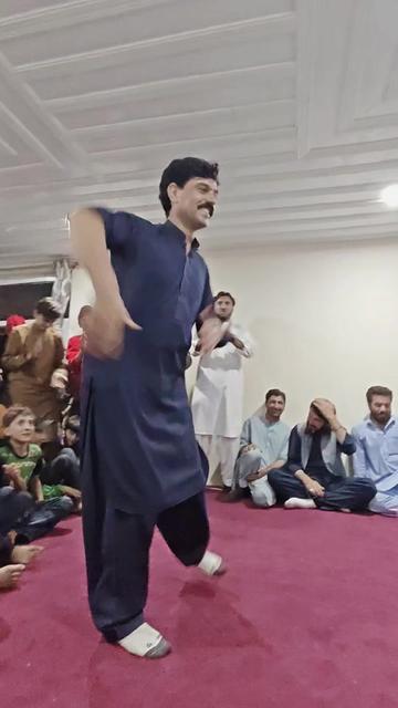 @Bazme_Chitral