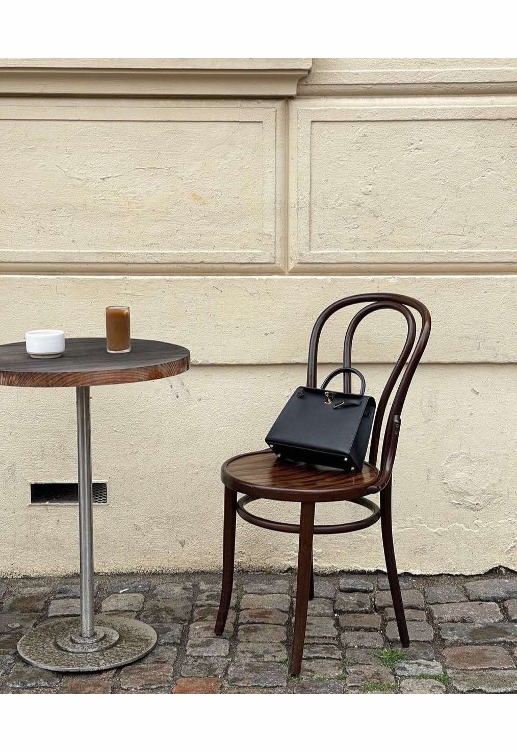 @Khushi.wrch ᥫ᭡