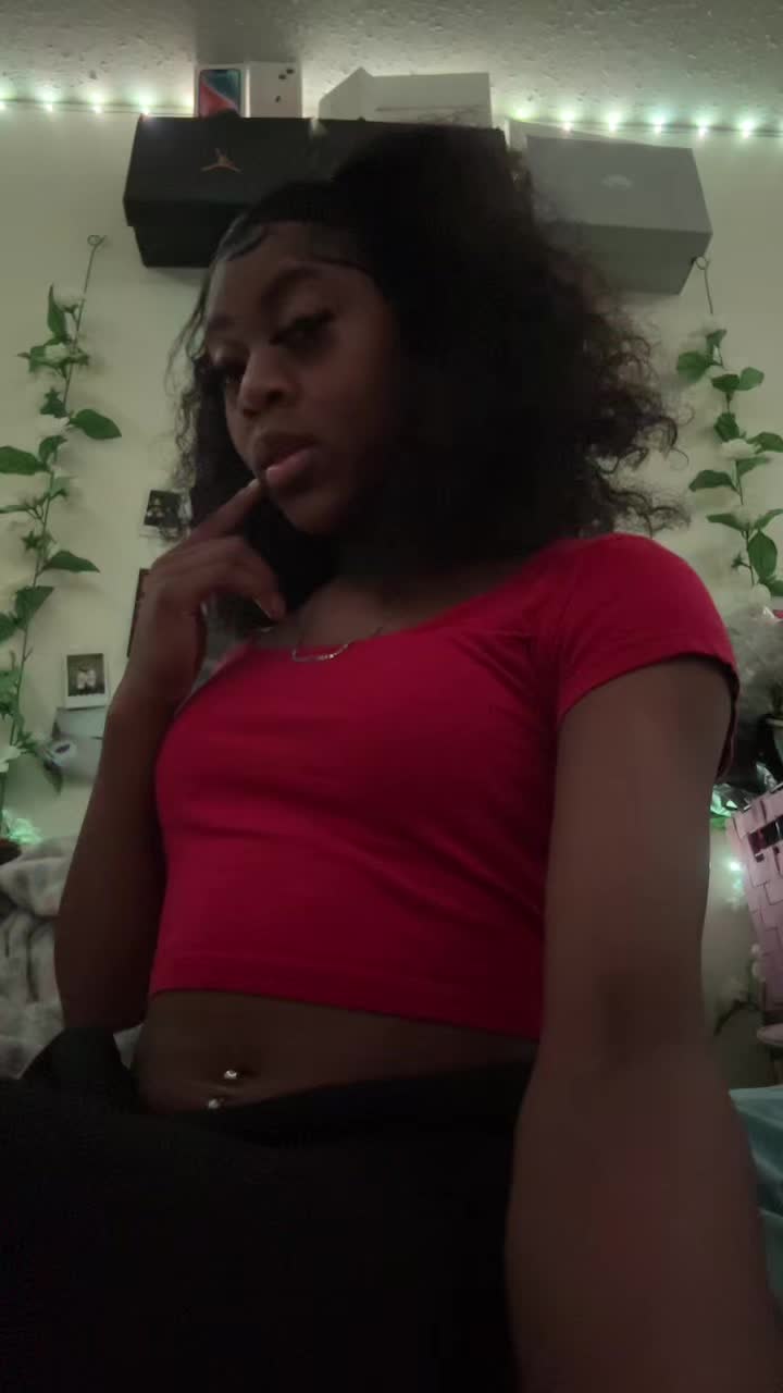@tinyy 💋💸.