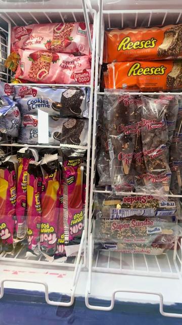 @Carnival Candies & Ice Cream