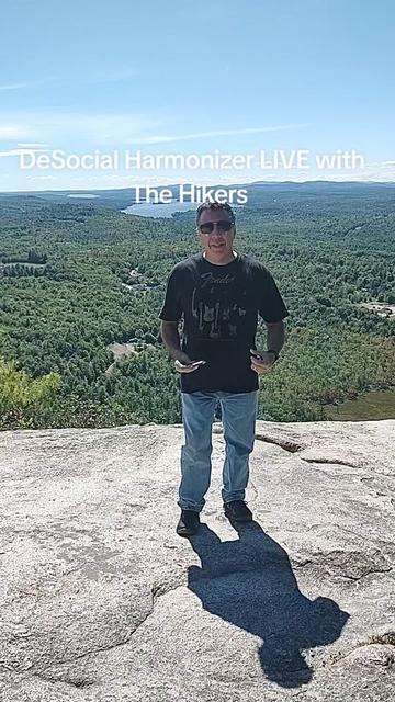 @desocialconnector