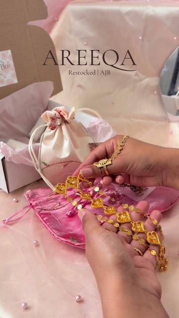 @Ayeshas Jewellery Box