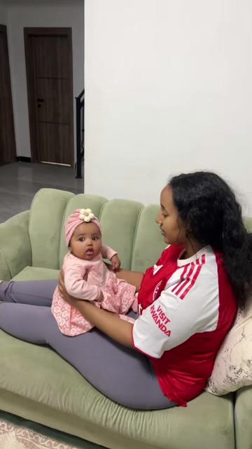 @Ayu Markos 🥰