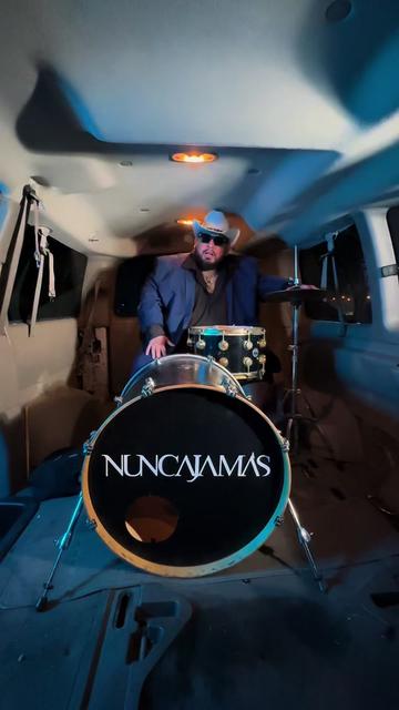 @Nunca Jam&aacute;s
