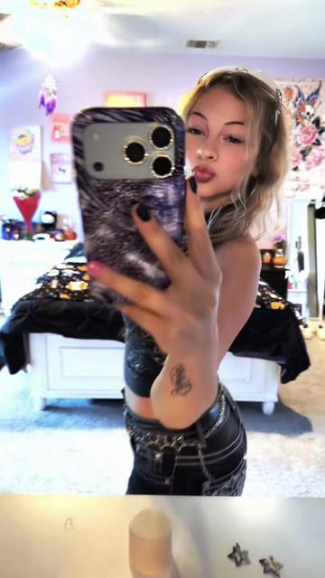 @༺✩𝓙𝓮𝓼𝓼✩༻