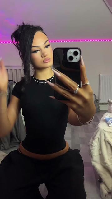 @megan