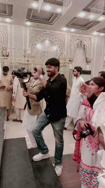@👑عزیر~Pathan🤍🌼