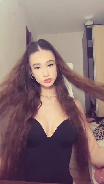 @Ianira