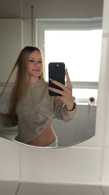 @𝓶𝓲𝓪𝓾