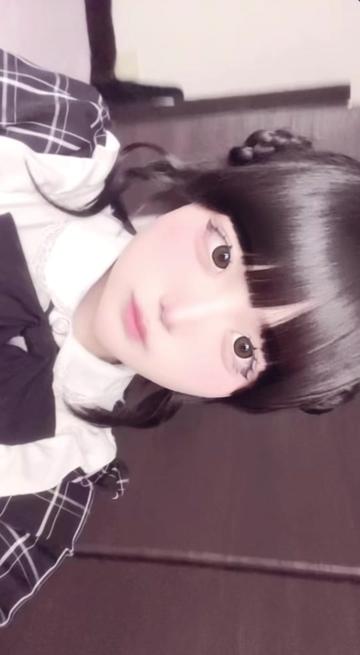 @もにもに