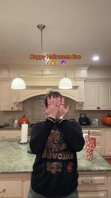 @JAQ🎃🧡