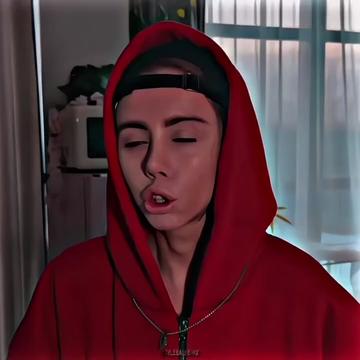 @skyleeallenix ♡