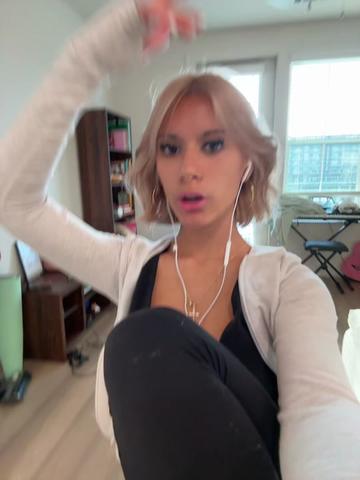 @okivia