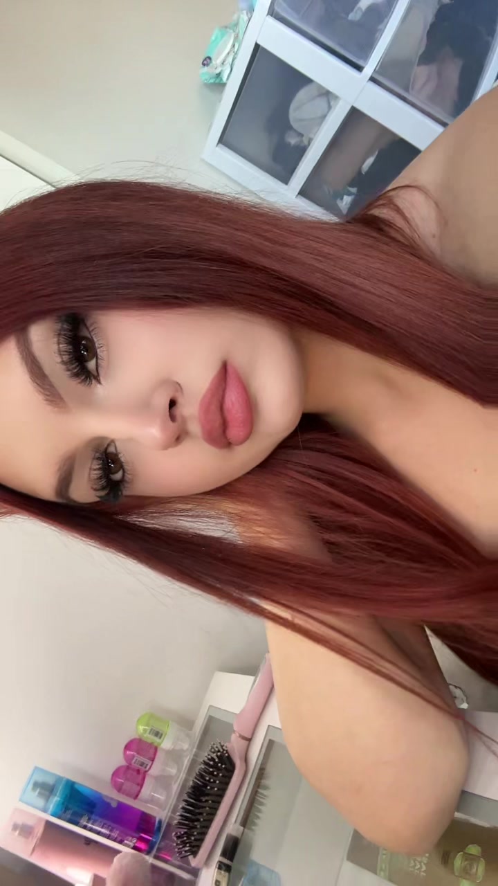 @Katiebabyy 🍒🎱🍸