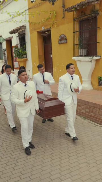 @Gemelos Dangond