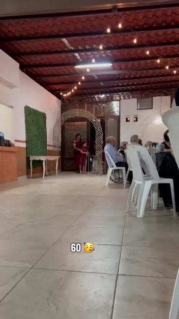 @Lili Alvarez