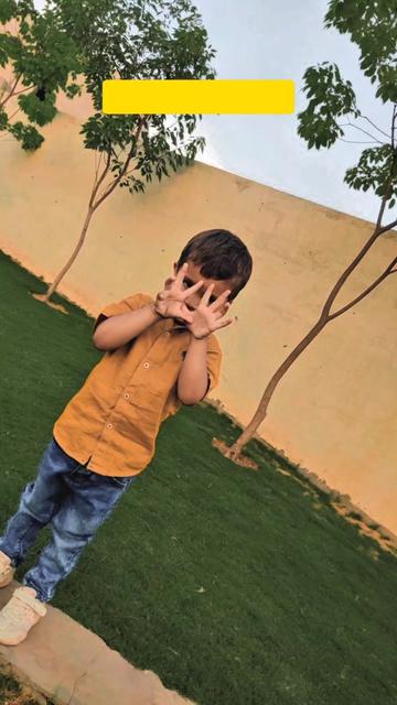 @𝓜𝓸𝓷𝓲 𝓖