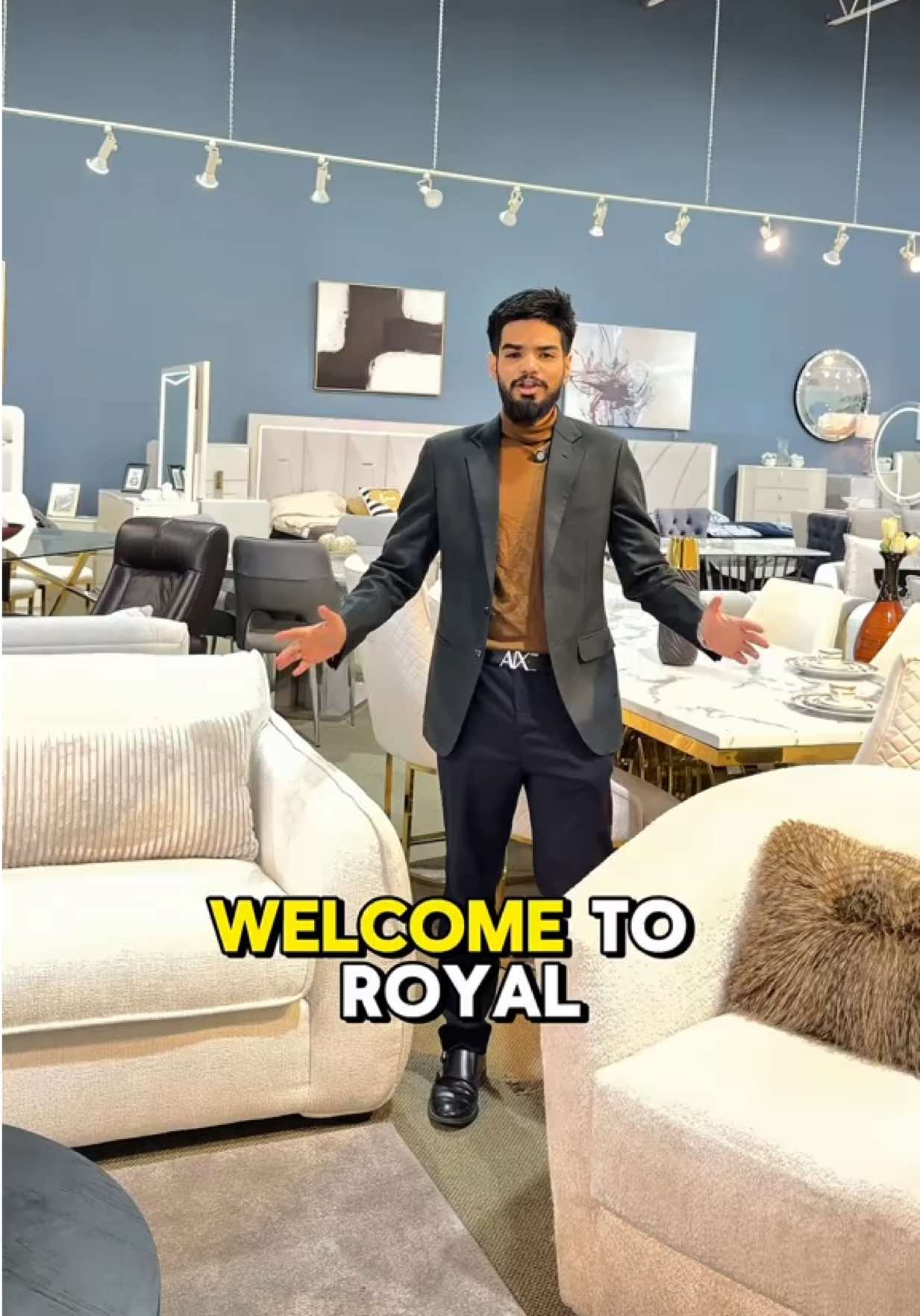 @Royal living furniture
