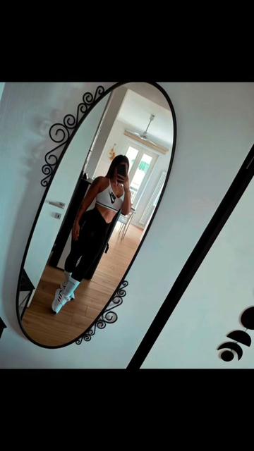@Debora Fava 🖤♓🐺