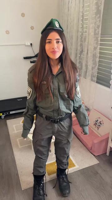 @TheGamesPlayGirlHandCuffed