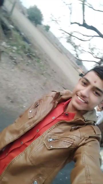 @user712701462439