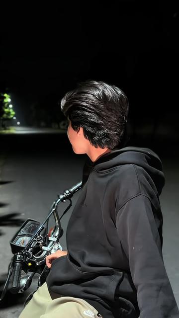 @𝙈𝙖𝙣𝙞🦇