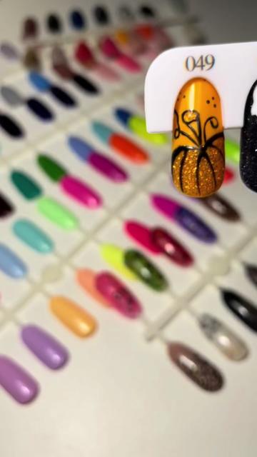 @Nailamos