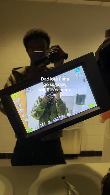 @nelaFinds