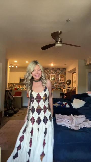 @Charlotte Fashion Plate