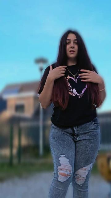 @Elena_Elenutza🖤🇷🇴