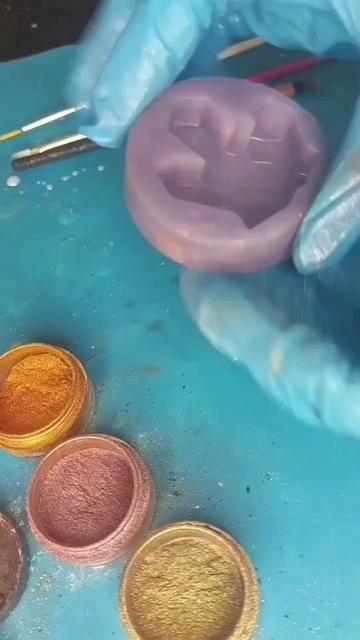 @Hayley's Resin