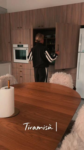 @𝒜𝓁𝑜𝓃𝒶 ℐ𝓋𝒶𝓃𝓉𝓈𝑜𝓋𝒶🍒
