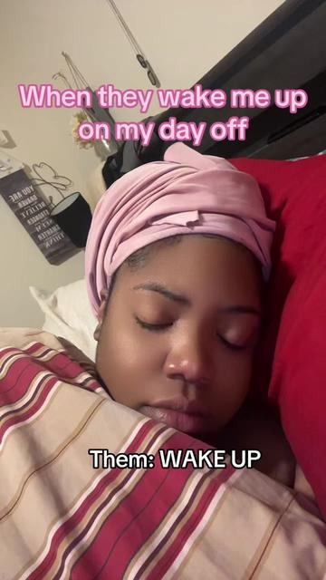 @theeglitterologist