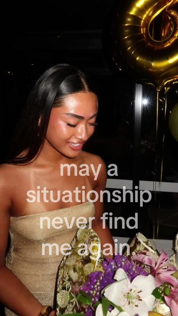 @TH💋NIA