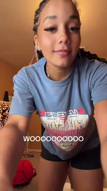 @😅