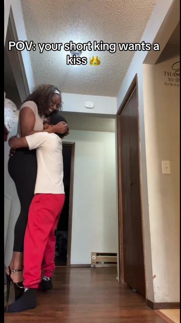 @Tall Queen 6&rsquo;4 &times; Short King 👑
