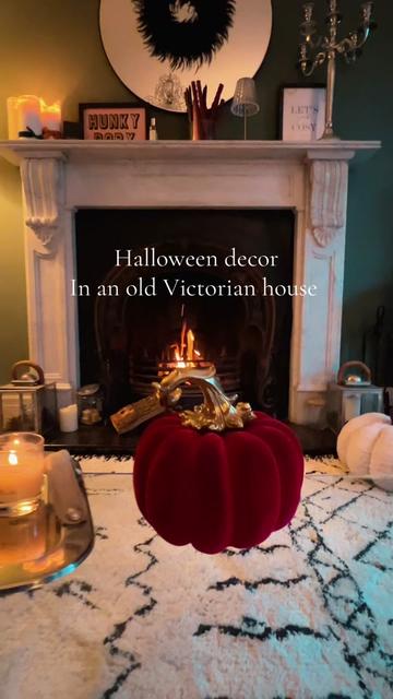 @Victorian House Jules