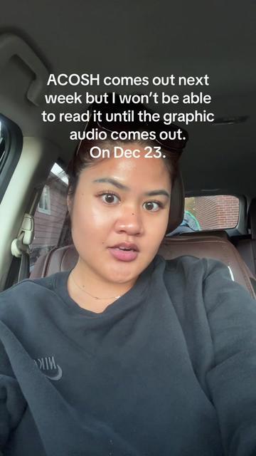 @nikkireadsncries