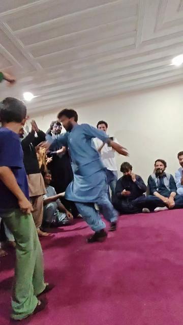 @Bazme_Chitral