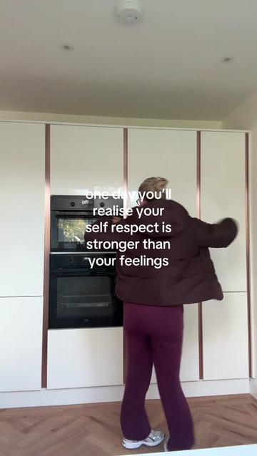 @poppy kelly