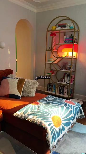 @nicole 🪩 colorful home