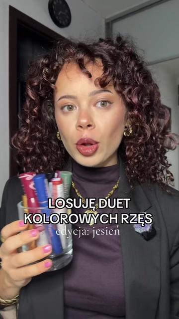 @CURLYBROWNIE• hair, GRWM •
