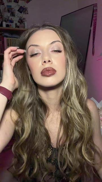 @павлина