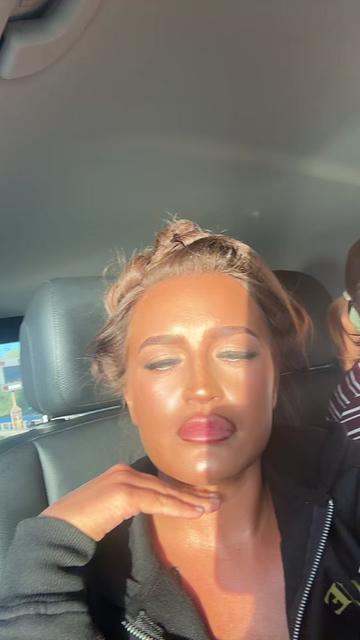 @hrglowellie