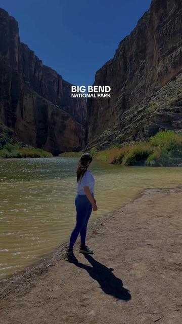 @Lindsay | Hiking +Travel