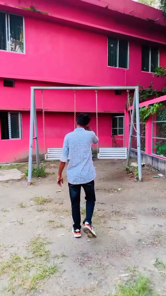 @নজরুল 🍃