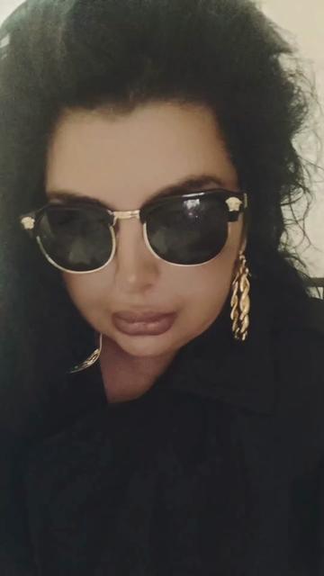 @Luisa Luisa