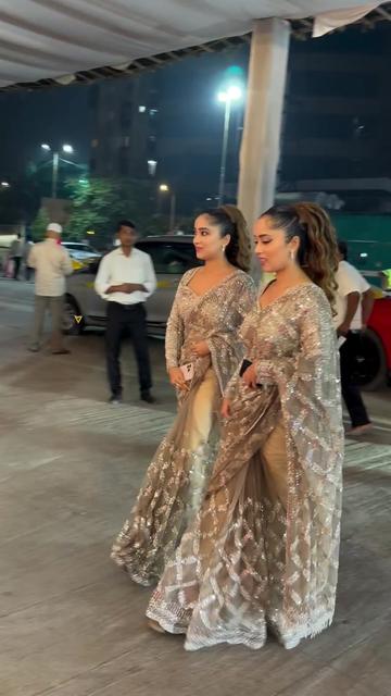 @Viral Bhayani