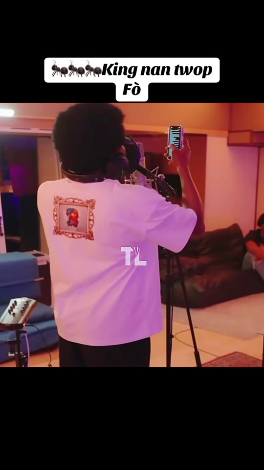 @𝕋𝕆𝕌𝕁𝕆𝕌ℝ𝕊_𝕃𝔸𝟏_𝟏🦁